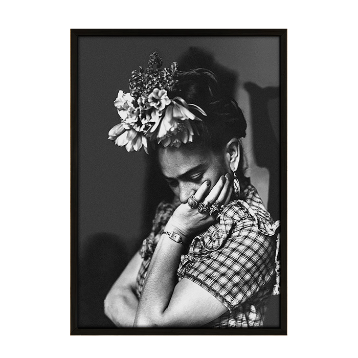 Frida Kahlo eftertænksom